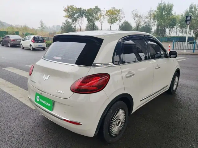 Wuling Bingo — Фото автомобиля 6