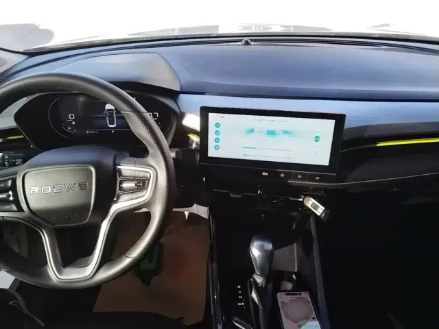 Roewe i5 — Фото автомобиля 9