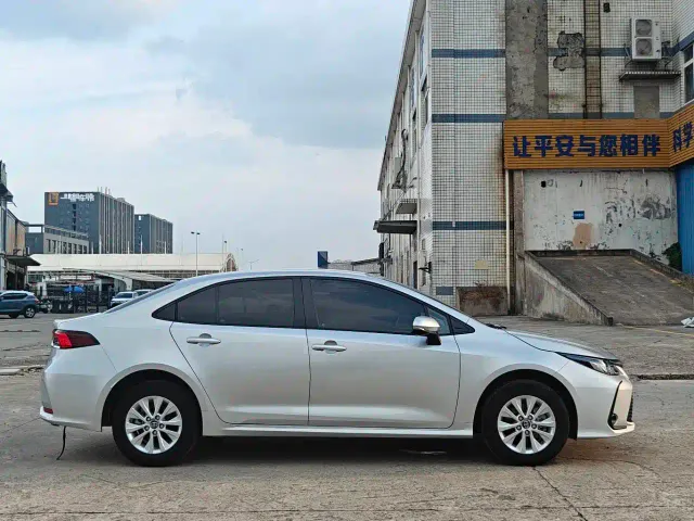 Toyota Corolla — Фото автомобиля 8