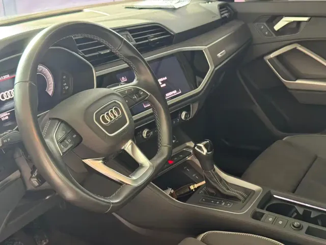 Audi Q3 — Фото автомобиля 14