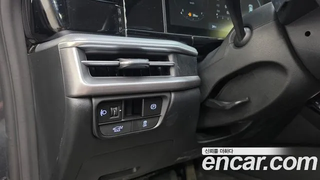 Hyundai Grandeur Grandeur (GN7) 2.5 Бензин 2WD — Фото автомобиля 25