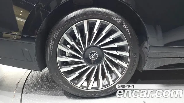 Hyundai Grandeur GN7 — Фото автомобиля 5