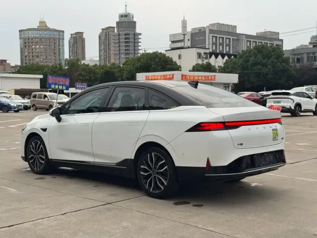 Xpeng P5 — Фото автомобиля 19
