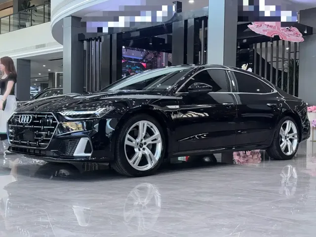 Фотография автомобиля — Audi A7L