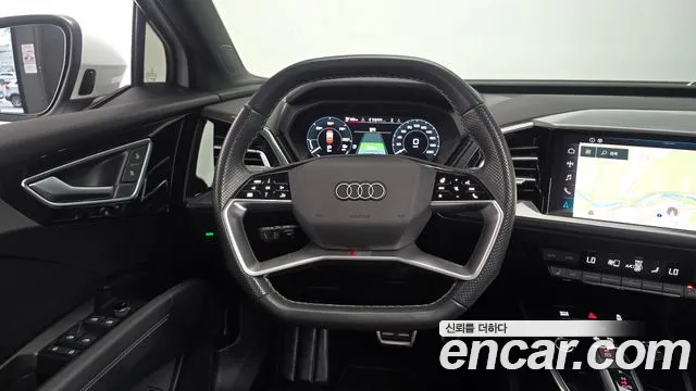 Audi Q4 e-tron F4 — Фото автомобиля 15