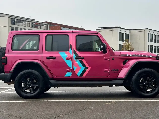 Jeep Wrangler — Фото автомобиля 4