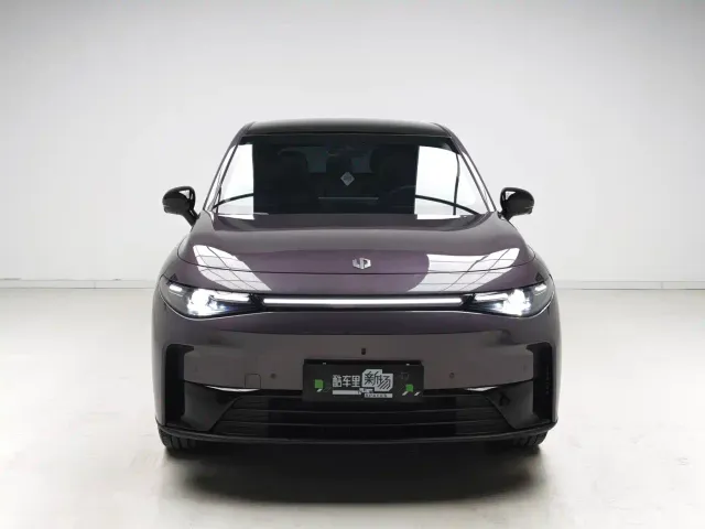 Leapmotor C10 — Фото автомобиля 2