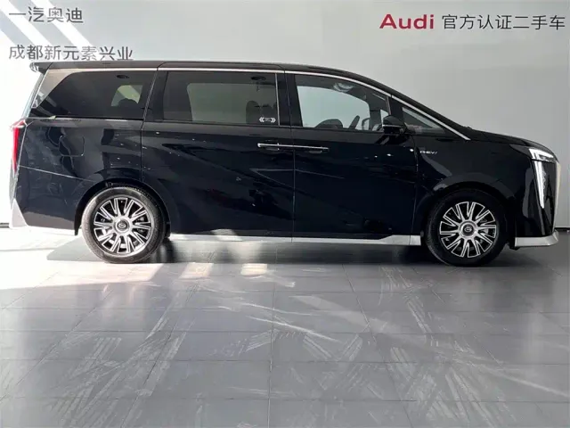 GAC Trumpchi E9 — Фото автомобиля 3