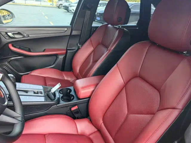 Porsche Macan — Фото автомобиля 5