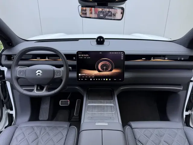Nio ES8 — Фото автомобиля 5