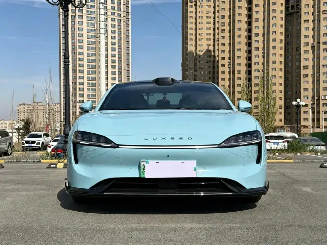 Luxeed S7 — Фото автомобиля 2