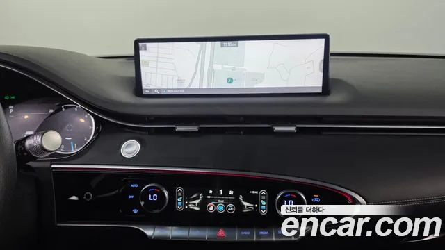 Genesis GV70 2.2 Дизель 2WD — Фото автомобиля 16
