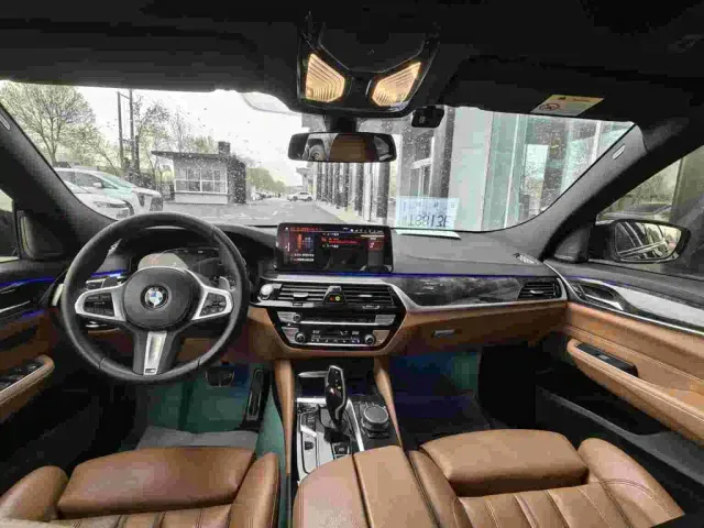BMW 6 Series Gran Turismo — Фото автомобиля 16