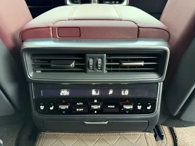 Lexus LX — Фото автомобиля 21