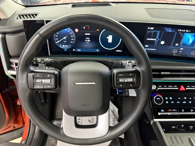 Hyundai Santa Fe — Фото автомобиля 11