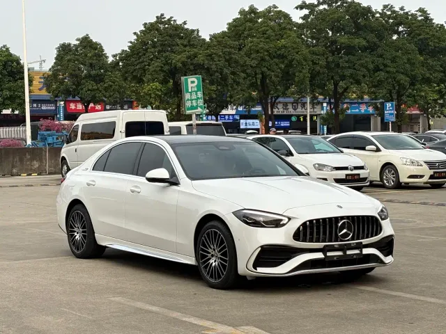 Mercedes-Benz C-Class — Фото автомобиля 3