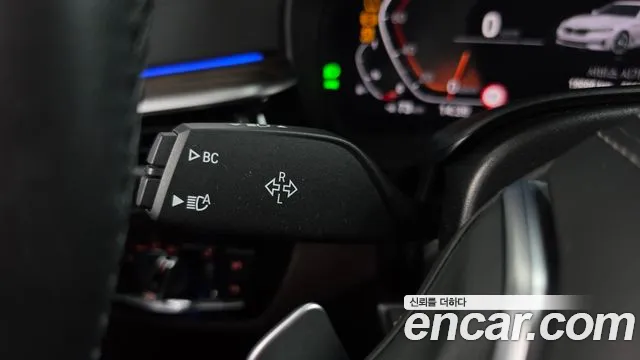 BMW 5 Series G30 — Фото автомобиля 29