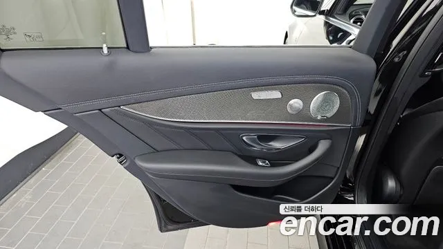 Mercedes-Benz E-Class W213 — Фото автомобиля 14