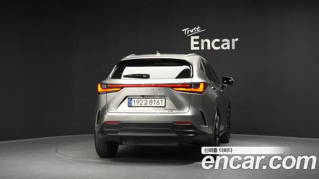 Lexus NX — Фото автомобиля 4