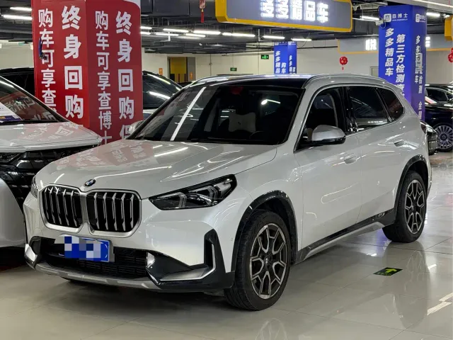 Фотография автомобиля — BMW X1