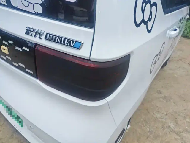 Wuling Hongguang Mini EV — Фото автомобиля 7