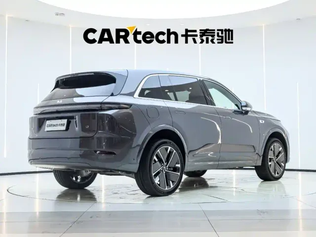 Li Auto L7 — Фото автомобиля 7