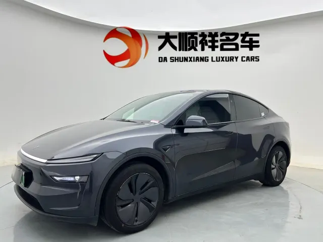 Фотография автомобиля — Tesla Model Y