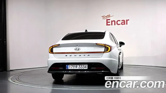 Hyundai Sonata — Фото автомобиля 4