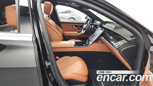 Mercedes-Benz S-Class — Фото автомобиля 11