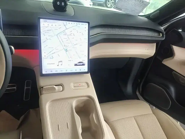 Nio EC7 — Фото автомобиля 12