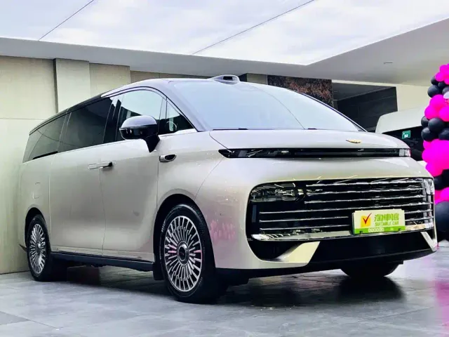 Geely Galaxy V900 — Фото автомобиля 3