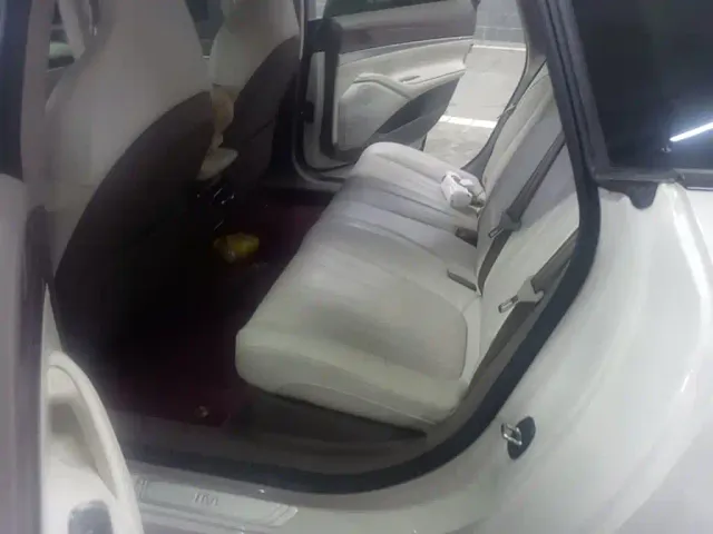 IM Motors L7 — Фото автомобиля 16