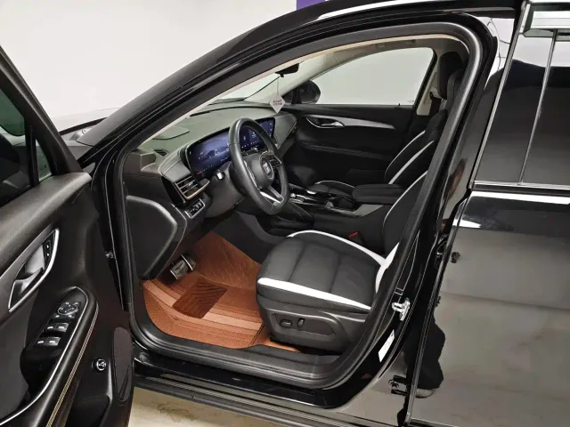 Buick Envision S — Фото автомобиля 13