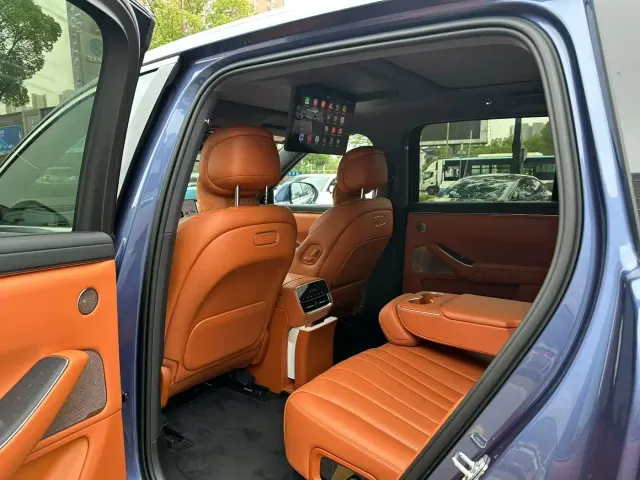 AITO Wenjie AITO M7 2026 Extended Range Ultra AWD 5-Seater — Фото автомобиля 3