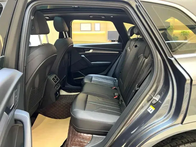 Audi Q5L — Фото автомобиля 6