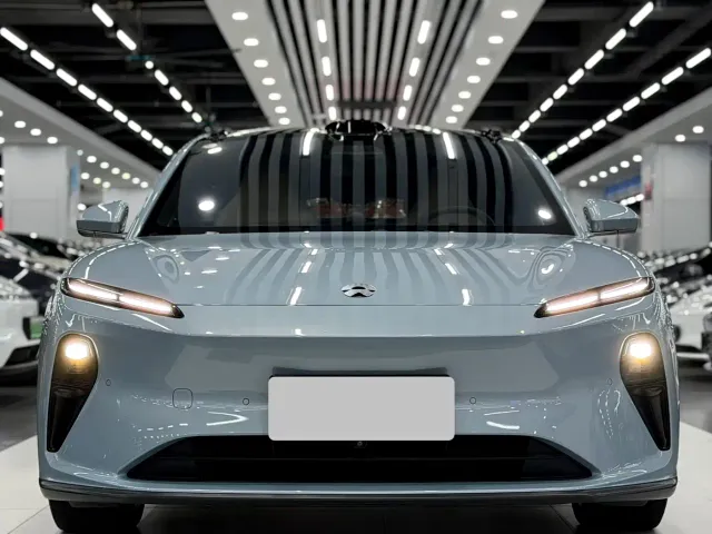 Фотография автомобиля — Nio ET5 Touring
