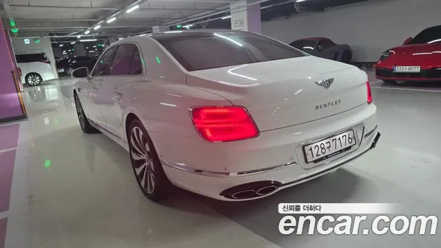 Bentley Flying Spur Flying Spur 3 поколение — Фото автомобиля 5