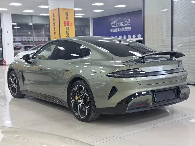 Xiaomi SU7 — Фото автомобиля 6