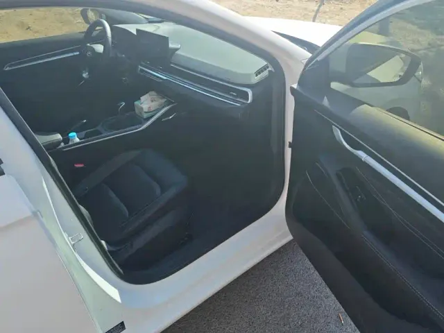 Geely Emgrand — Фото автомобиля 8