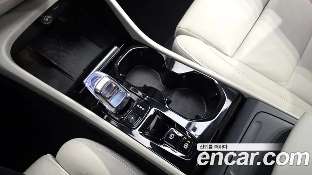 Вольво XC40 B4 Ultimate Bright — Фото автомобиля 6