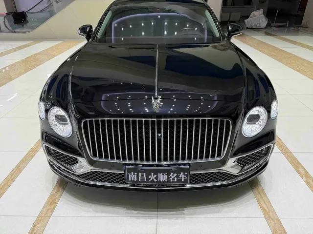Bentley Flying Spur — Фото автомобиля 3