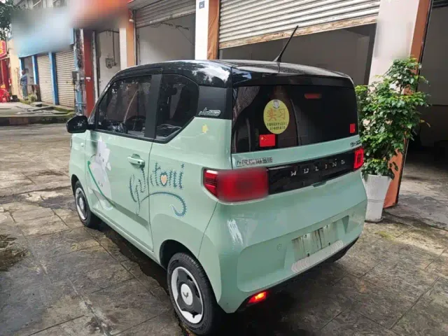 Wuling Hongguang Mini EV — Фото автомобиля 4