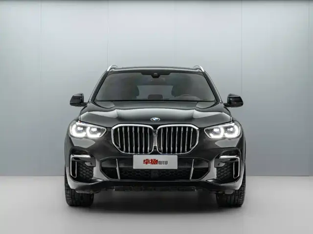 BMW X5 — Фото автомобиля 2