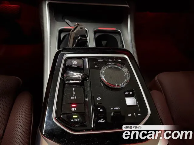 BMW 7 Series G70 — Фото автомобиля 12