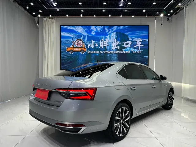 Skoda Superb — Фото автомобиля 4