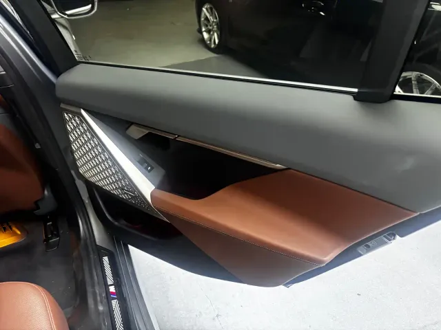 BMW 5 Series — Фото автомобиля 14
