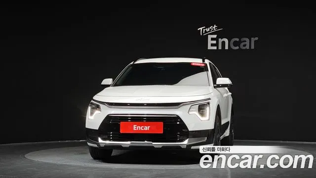 Kia Niro The All New Niro Signature — Фото автомобиля 3