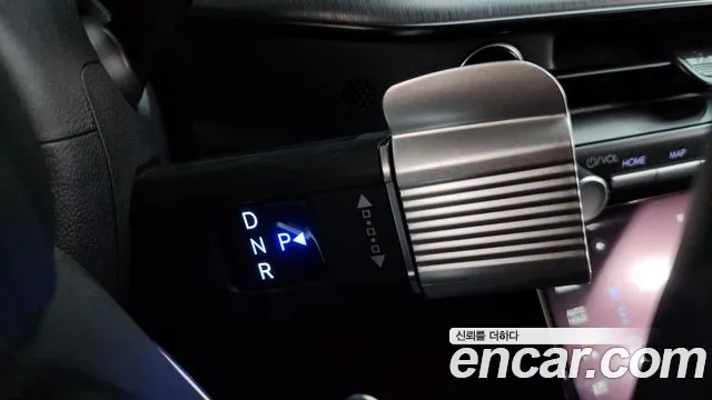 Hyundai Grandeur Grandeur (GN7) 2.5 Бензин 2WD — Фото автомобиля 8