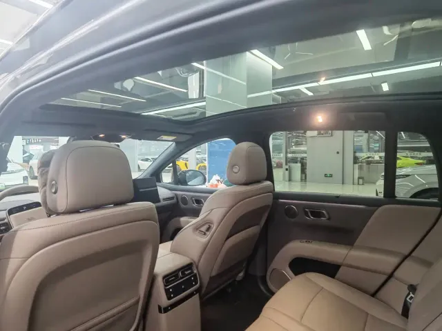 Li Auto i6 — Фото автомобиля 5