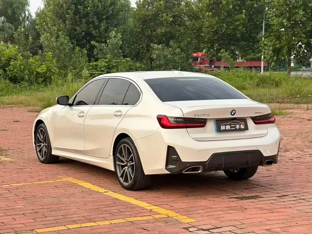 BMW 3 Series — Фото автомобиля 9